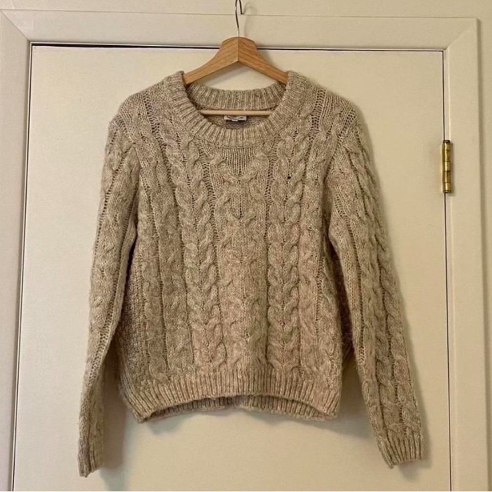Heartloom Cable Chunky Knit‎ Sweater in Beige